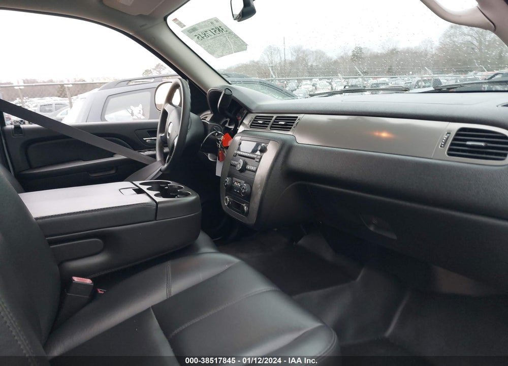 2008 CHEVROLET SUBURBAN 1500 VIN: 1GNFK16348R255731