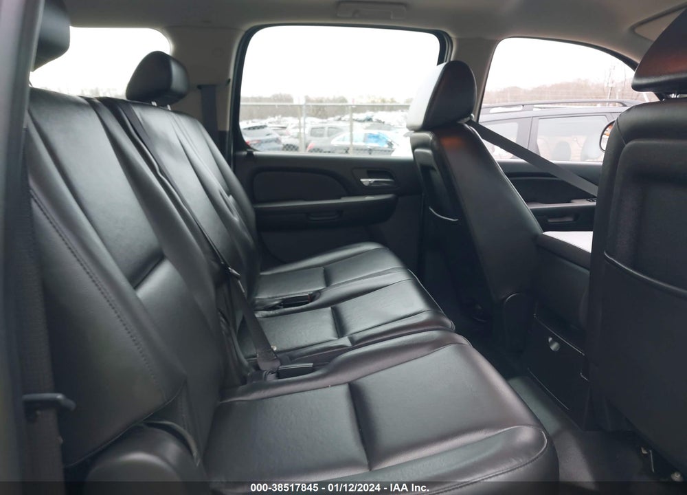 2008 CHEVROLET SUBURBAN 1500 VIN: 1GNFK16348R255731