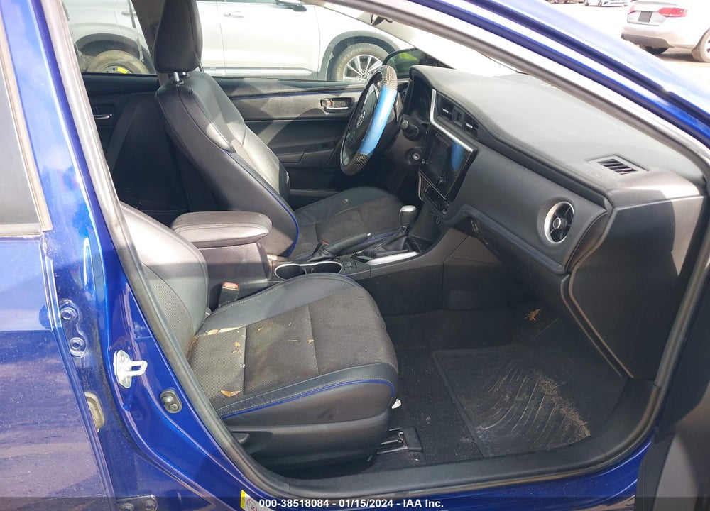2019 TOYOTA COROLLA SE VIN: 2T1BURHE1KC221889