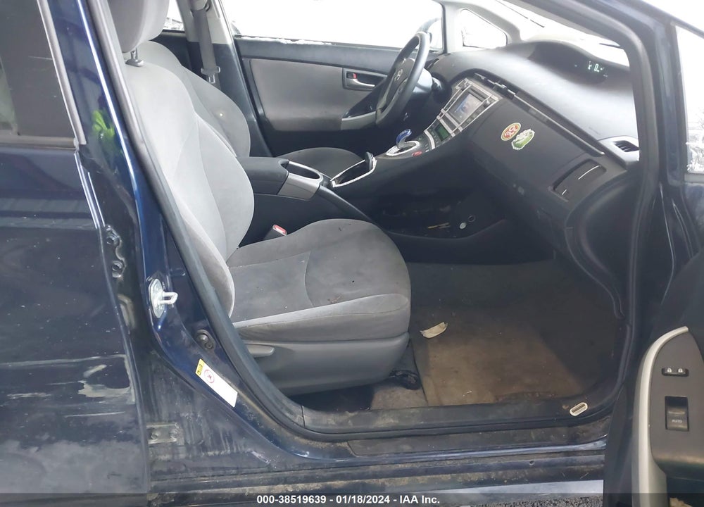 2014 TOYOTA PRIUS THREE VIN: JTDKN3DU6E1758127
