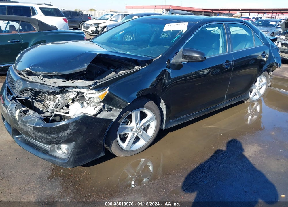 2014 TOYOTA CAMRY SE VIN: 4T1BF1FK3EU754091