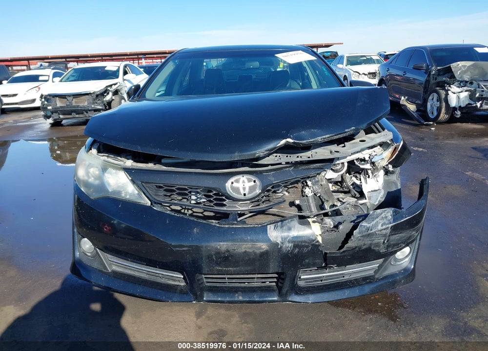 2014 TOYOTA CAMRY SE VIN: 4T1BF1FK3EU754091