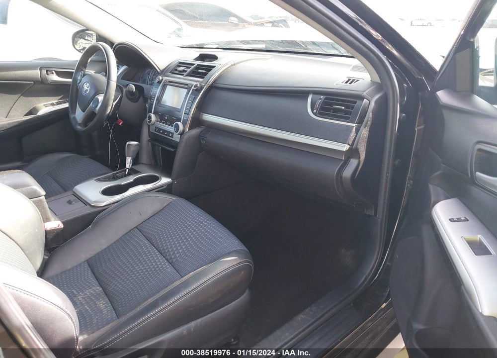 2014 TOYOTA CAMRY SE VIN: 4T1BF1FK3EU754091