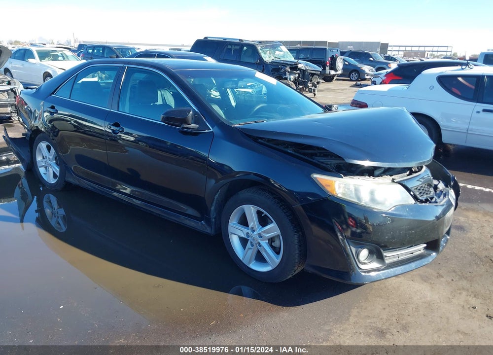 2014 TOYOTA CAMRY SE VIN: 4T1BF1FK3EU754091