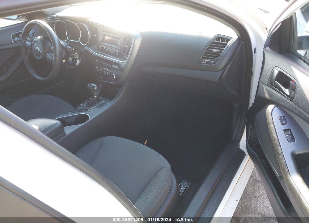 2015 KIA OPTIMA LX VIN: KNAGM4A79F5551073