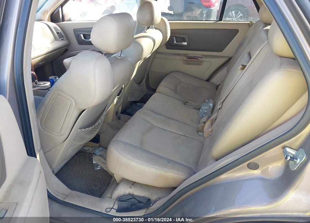 2006 CADILLAC SRX V6 VIN: 1GYEE637260198666