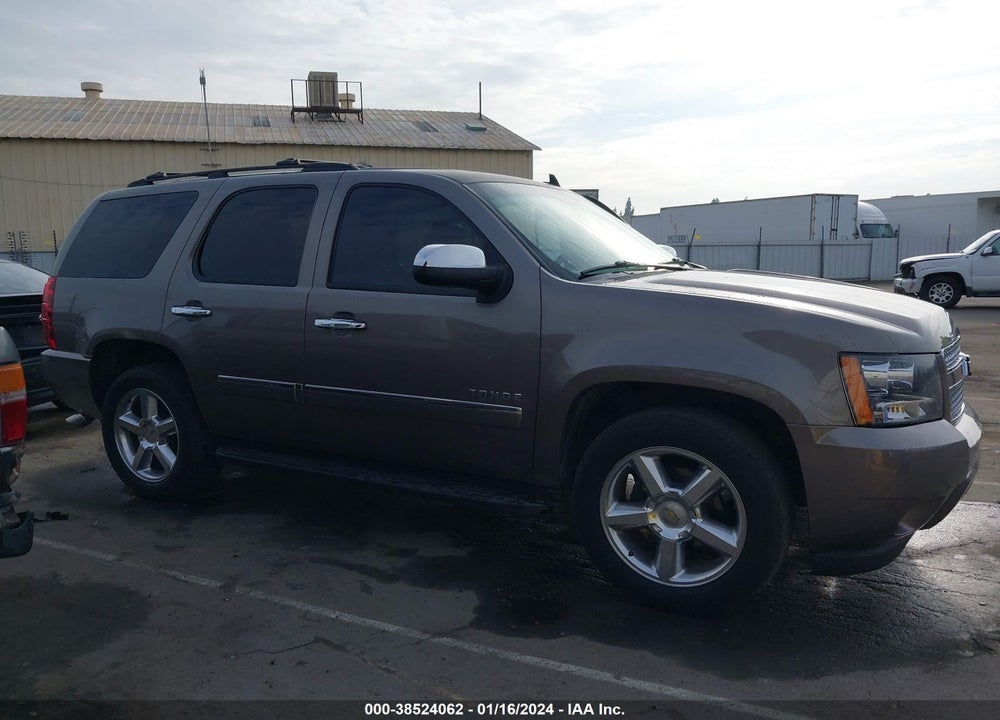 2013 CHEVROLET TAHOE LTZ VIN: 1GNSCCE08DR303921