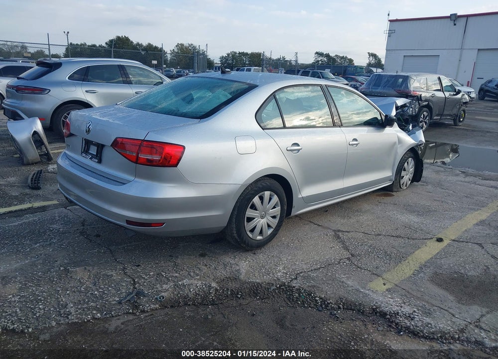 2015 VOLKSWAGEN JETTA 2.0L S VIN: 3VW2K7AJ4FM404439