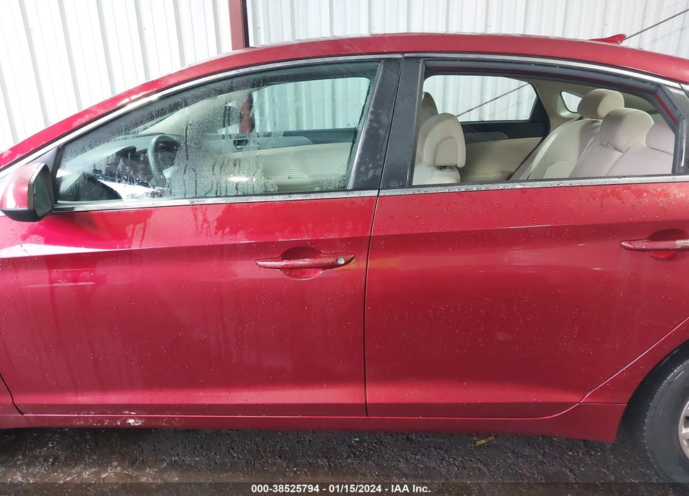 2015 HYUNDAI SONATA SE VIN: 5NPE24AFXFH238833