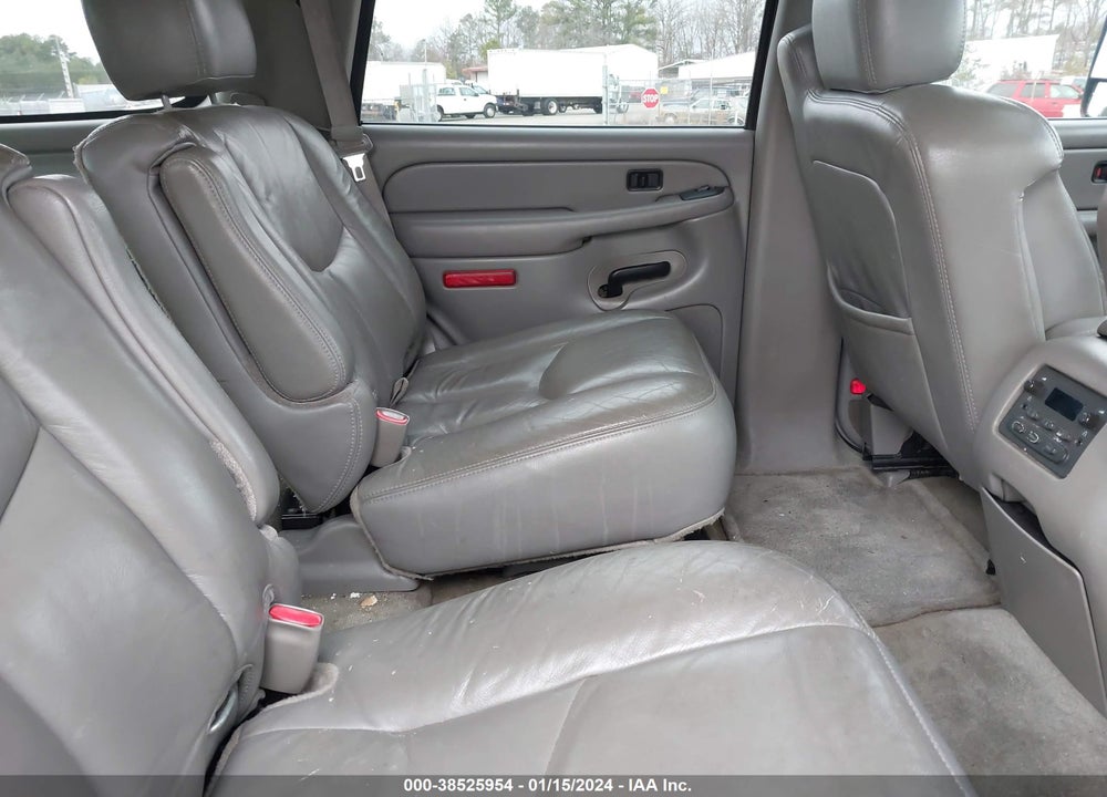 2004 CHEVROLET TAHOE LT VIN: 1GNEK13Z24J138615