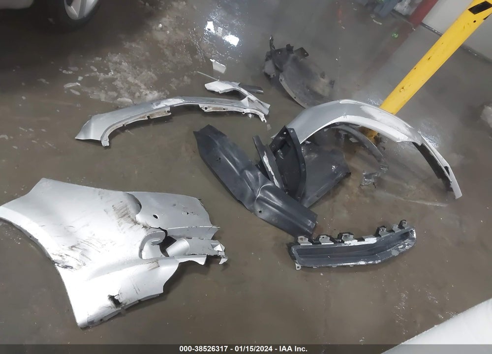 2011 CHEVROLET MALIBU VIN: 1G1ZB5E10BF112015