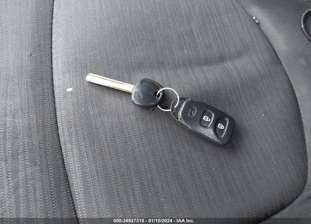 2017 HYUNDAI ACCENT SE VIN: KMHCT5AE8HU315382