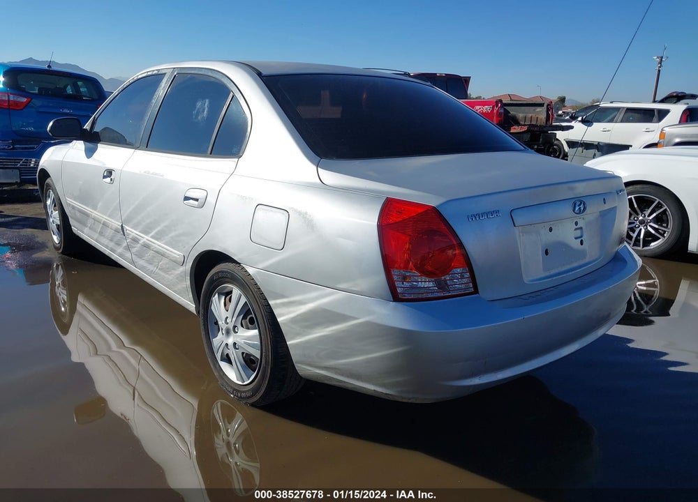 2005 HYUNDAI ELANTRA GLS/GT VIN: KMHDN46D55U985685