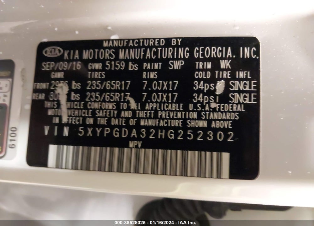 2017 KIA SORENTO 2.4L LX VIN: 5XYPGDA32HG252302