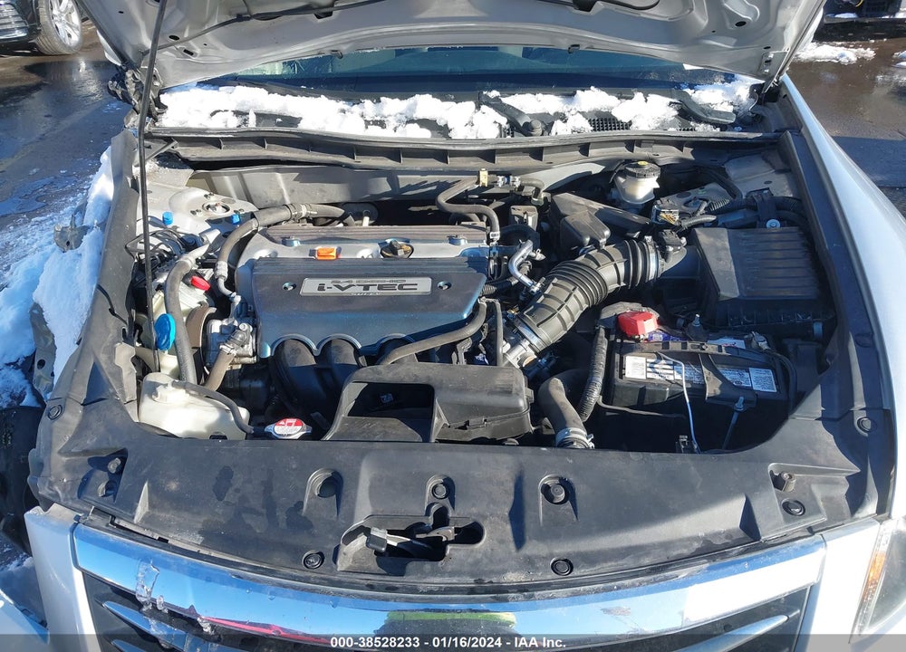 2012 HONDA ACCORD 2.4 LX VIN: 1HGCP2F32CA138497