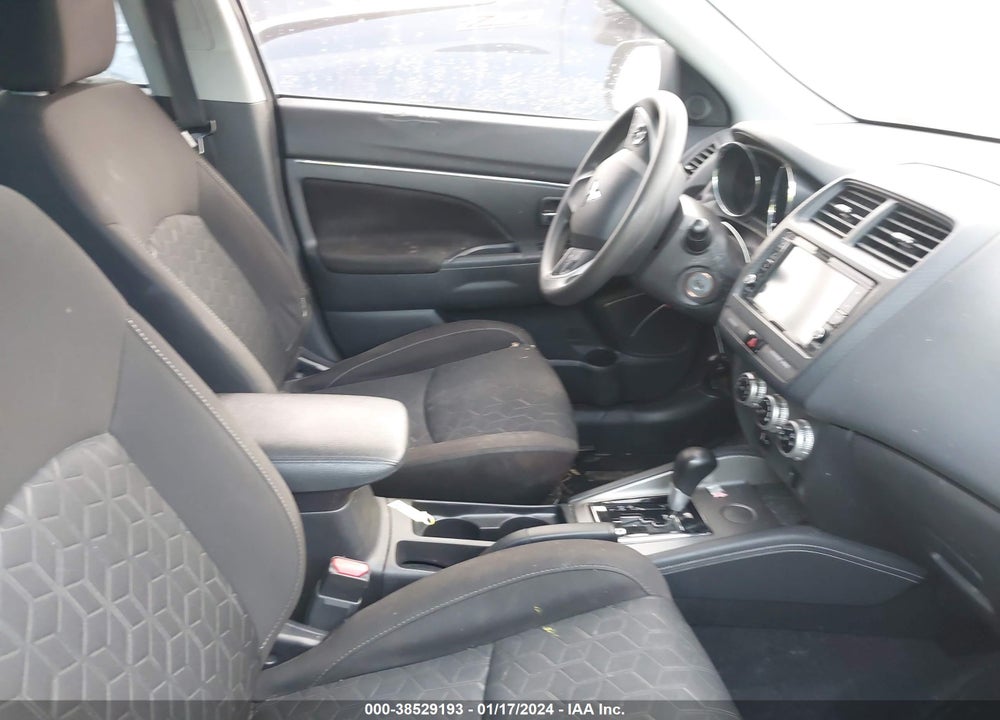 2020 MITSUBISHI OUTLANDER SPORT 2.0 ES VIN: JA4AP3AU8LU021317