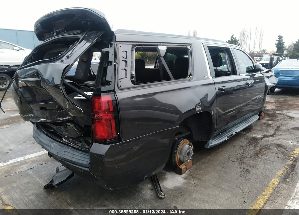 2015 CHEVROLET SUBURBAN 1500 LT VIN: 1GNSCJKC5FR717003