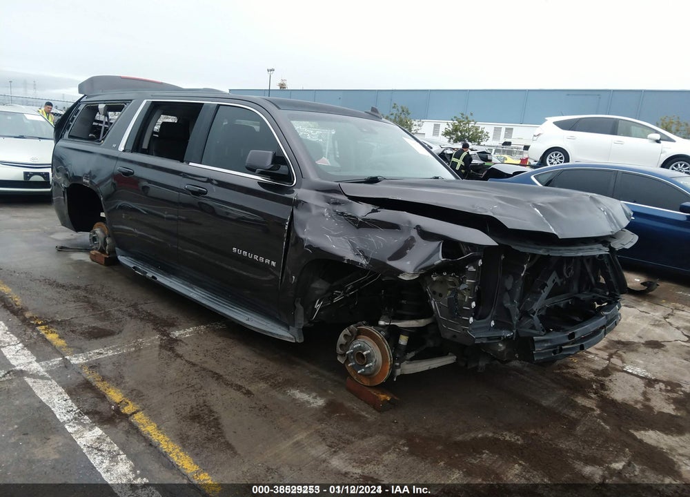 2015 CHEVROLET SUBURBAN 1500 LT VIN: 1GNSCJKC5FR717003