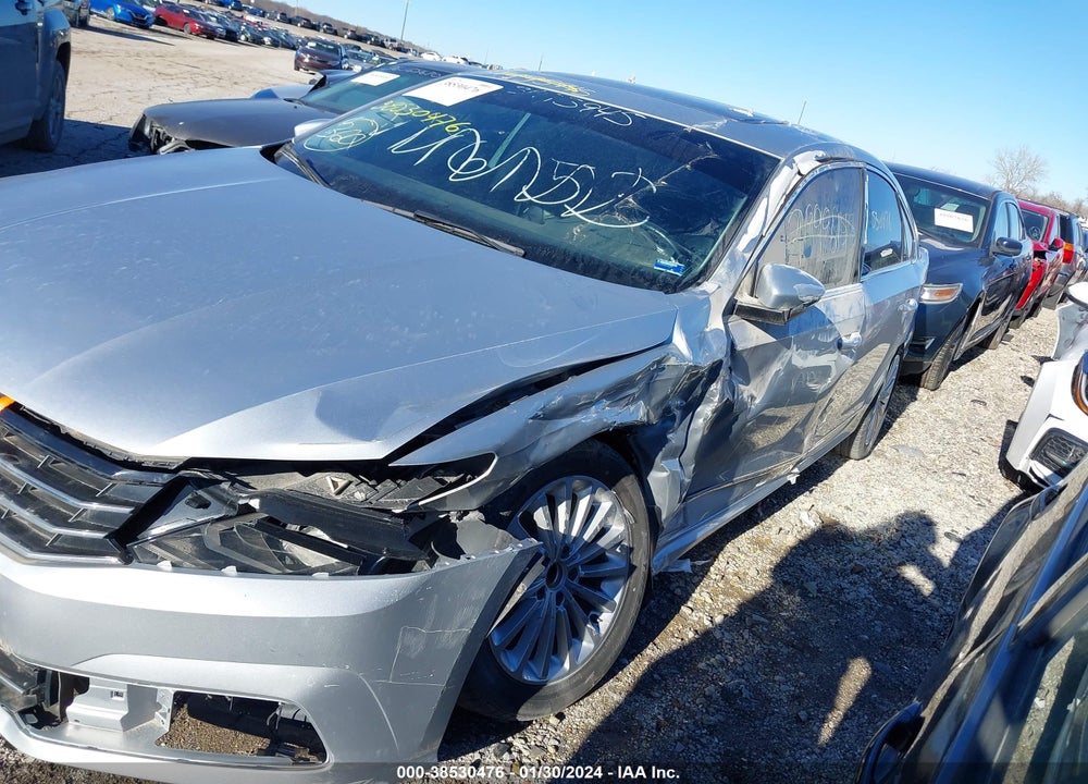 2016 VOLKSWAGEN PASSAT VIN: 1VWBS7A38GC037758
