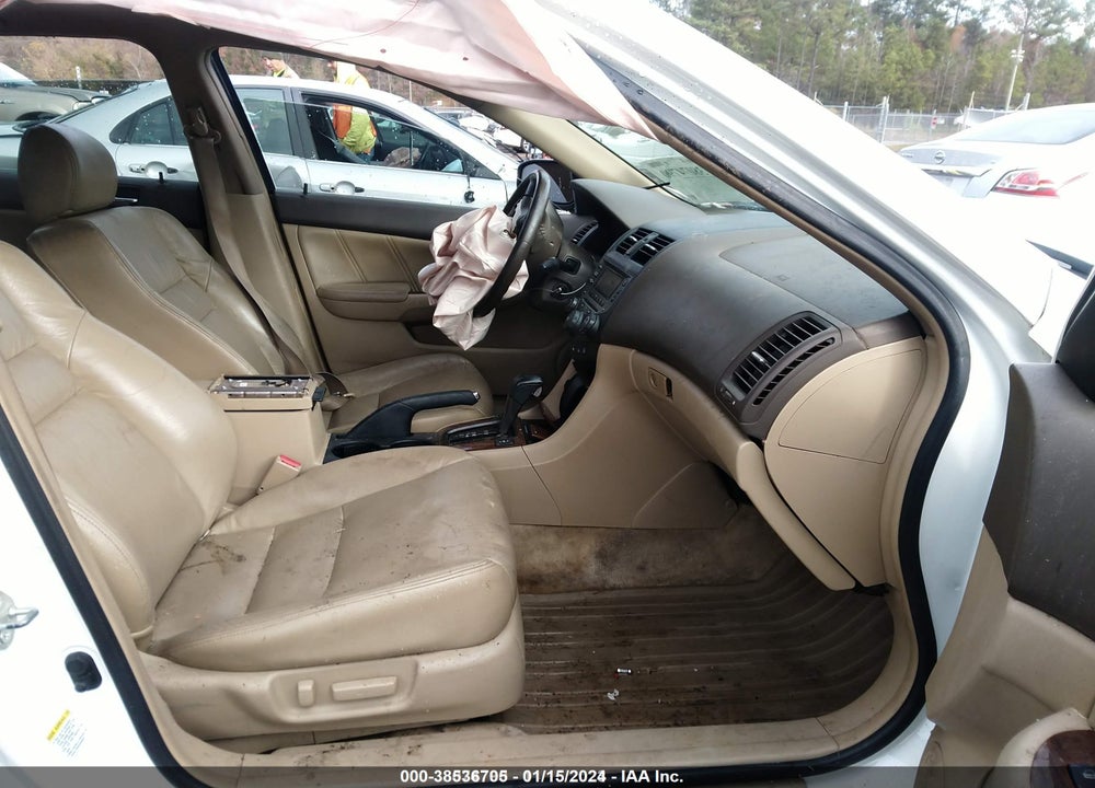 2007 HONDA ACCORD 3.0 EX VIN: 1HGCM66537A011264