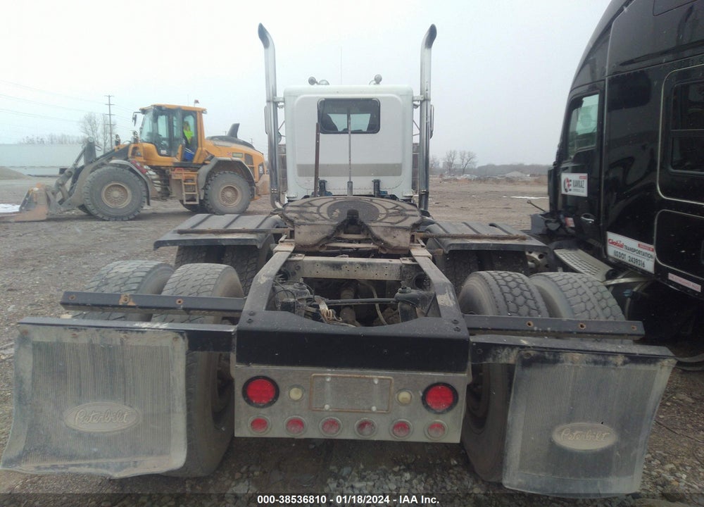 1996 PETERBILT 379 VIN: 1XP5DB9X2TN404011