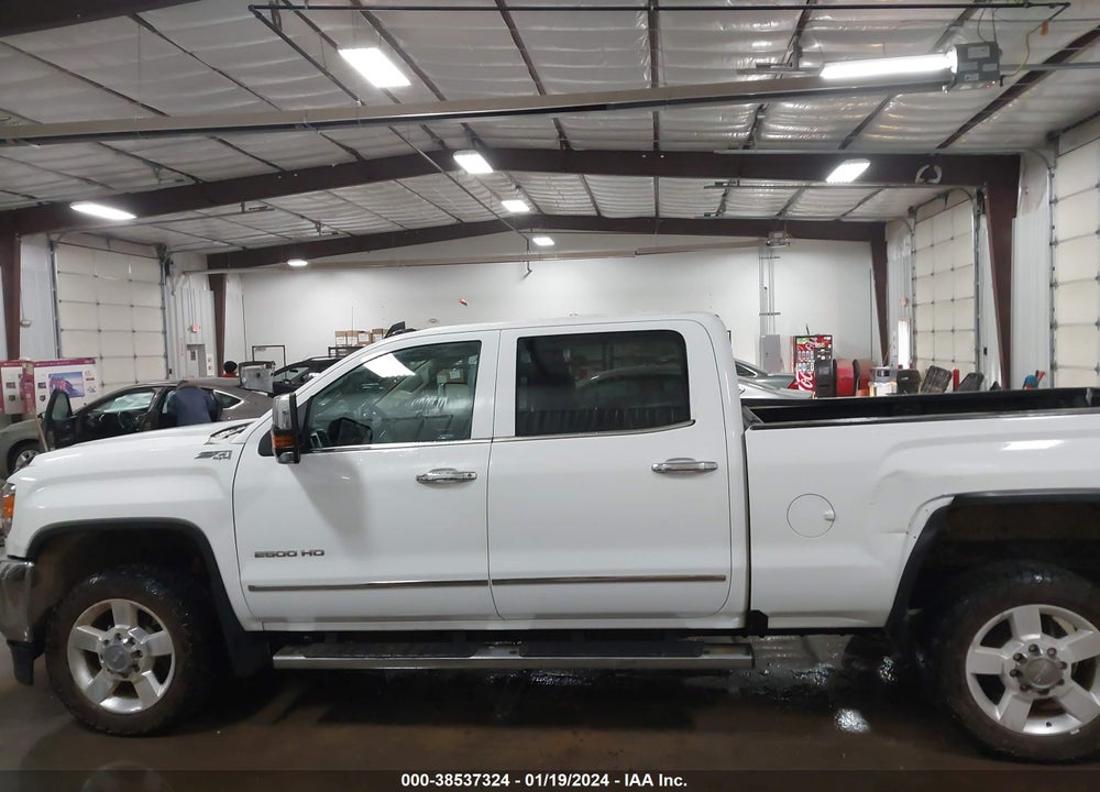 2016 GMC SIERRA 2500HD SLT VIN: 1GT12TEGXGF270298