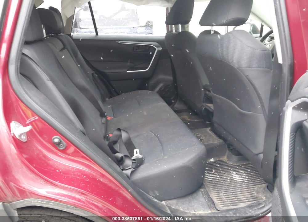 2021 TOYOTA RAV4 LE VIN: JTMG1RFV8MD075305