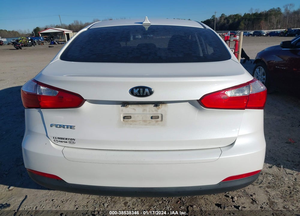 2015 KIA FORTE LX VIN: KNAFX4A67F5319677