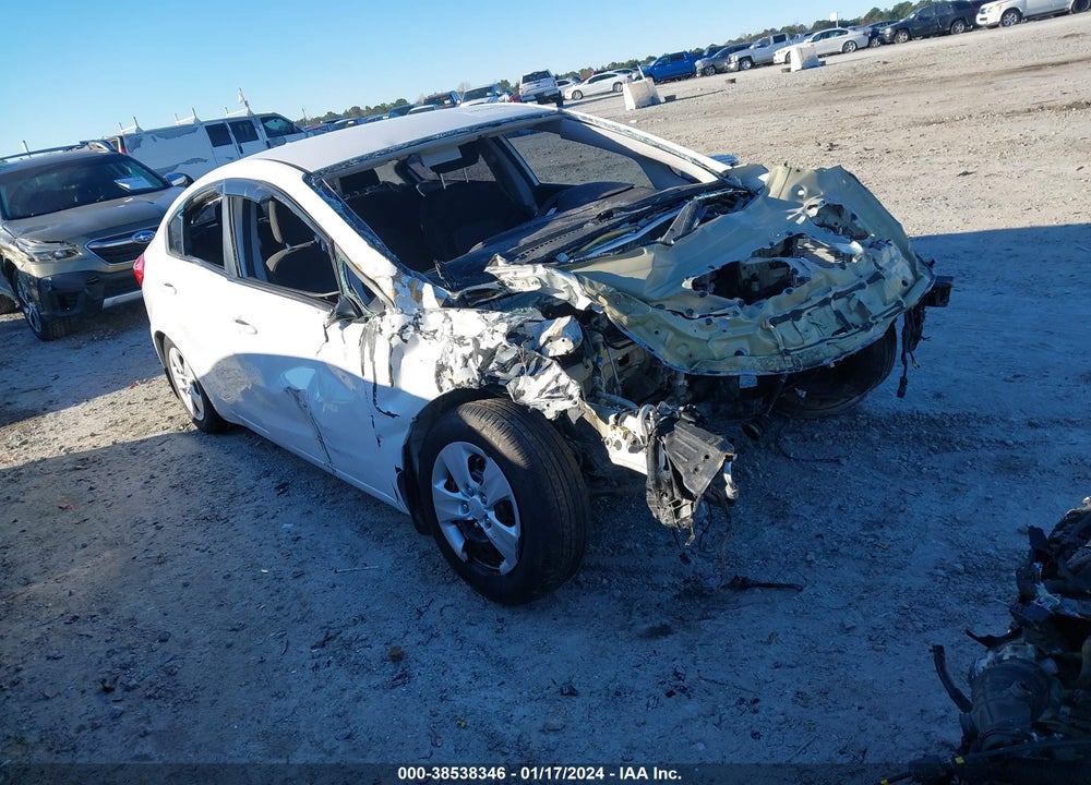 2015 KIA FORTE LX VIN: KNAFX4A67F5319677