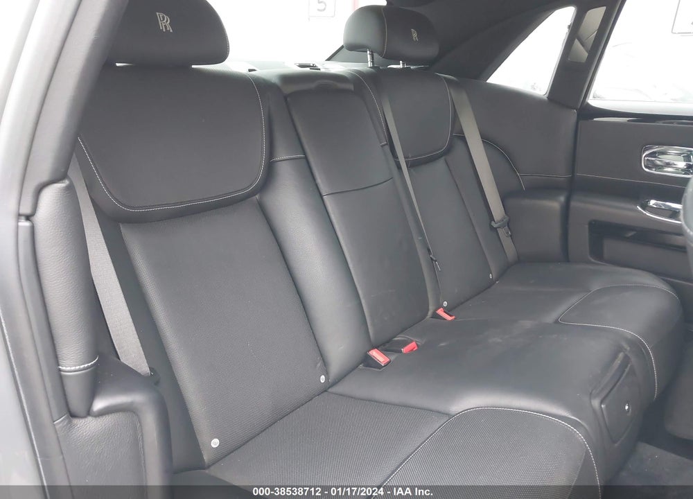 2017 ROLLS-ROYCE GHOST VIN: SCA664S5XHUX54236