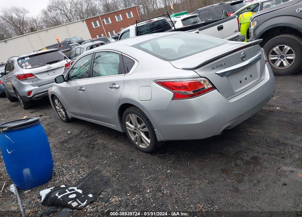 2015 NISSAN ALTIMA 3.5 SL VIN: 1N4BL3AP3FC109031
