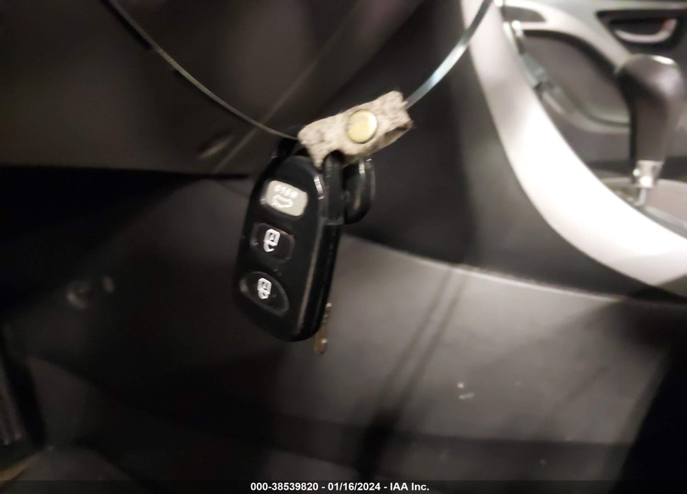 2013 HYUNDAI ELANTRA GS VIN: KMHDH6AE1DU016998