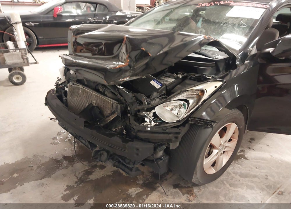 2013 HYUNDAI ELANTRA GS VIN: KMHDH6AE1DU016998