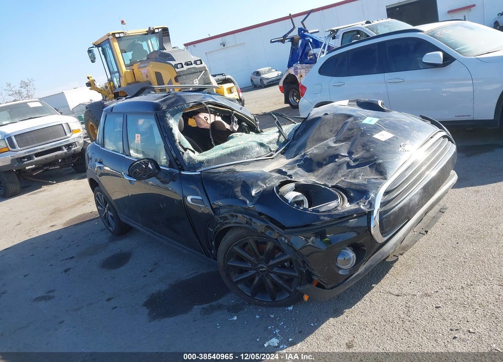 2021 MINI HARDTOP OXFORD EDITION VIN: WMWXU7C08M2P03120