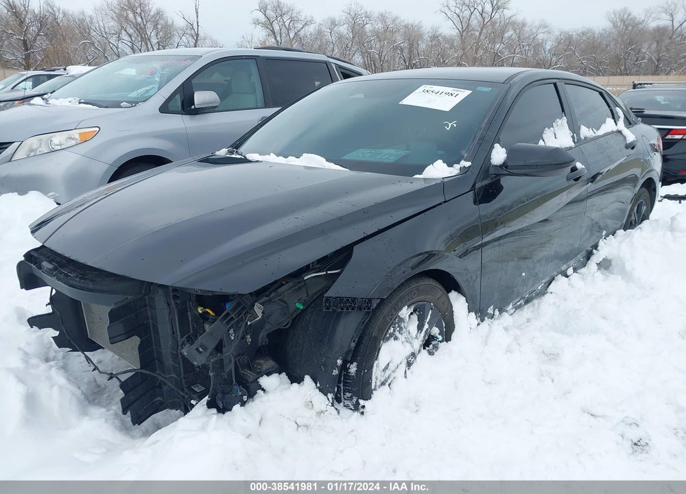 2022 HYUNDAI ELANTRA SEL VIN: 5NPLM4AGXNH083032
