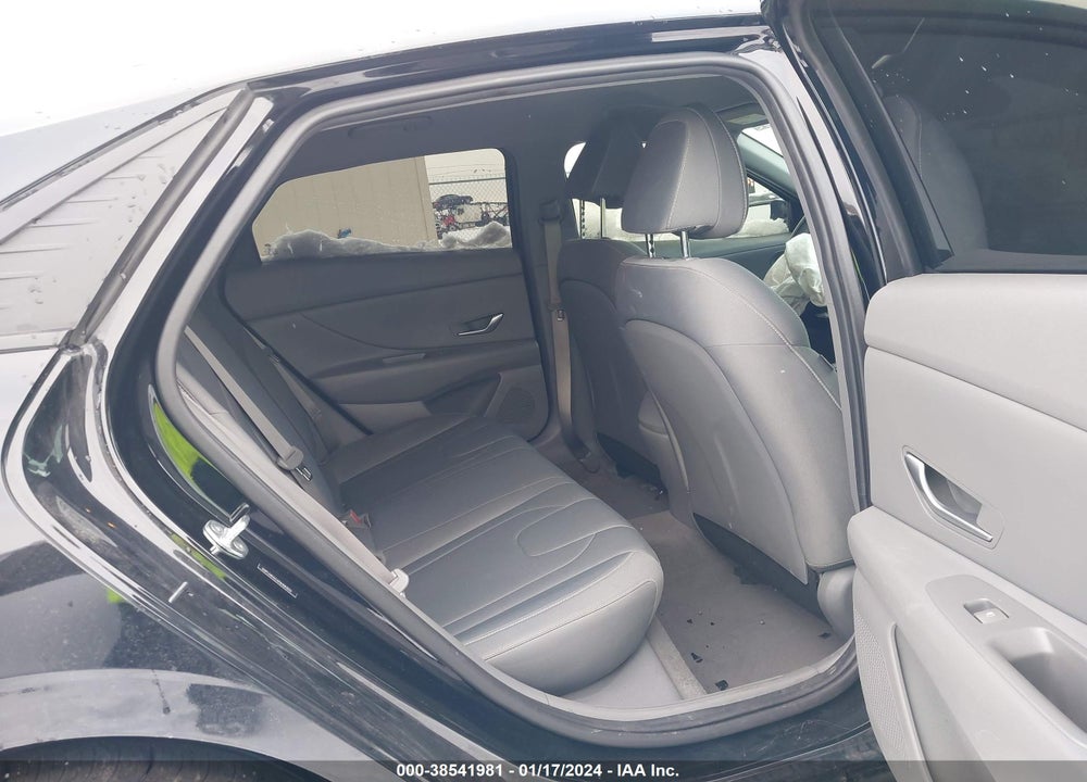 2022 HYUNDAI ELANTRA SEL VIN: 5NPLM4AGXNH083032