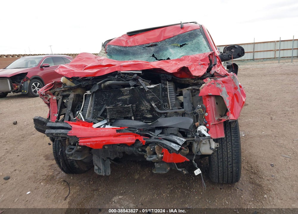 2013 CHEVROLET SUBURBAN 1500 LT VIN: 1GNSKJE7XDR187304