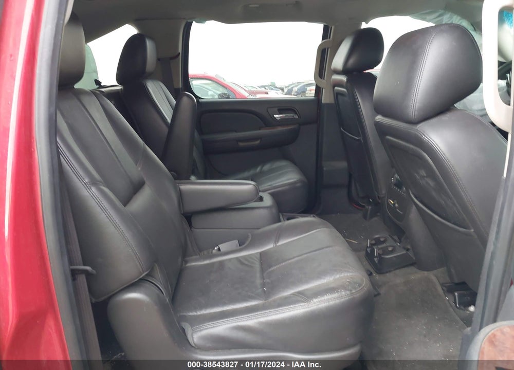 2013 CHEVROLET SUBURBAN 1500 LT VIN: 1GNSKJE7XDR187304