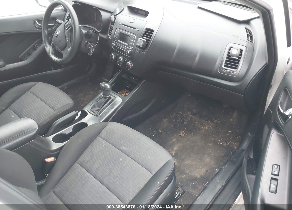 2015 KIA FORTE LX VIN: KNAFX4A60F5382507