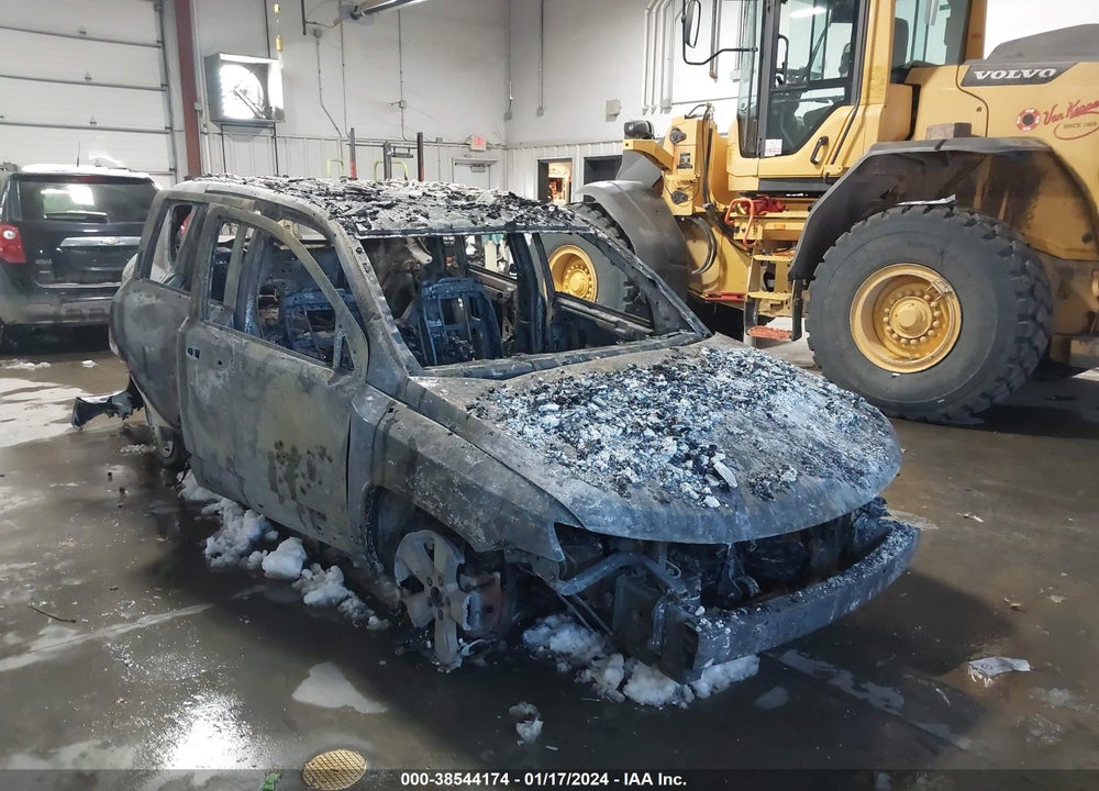 2014 JEEP COMPASS SPORT VIN: 1C4NJCBA0ED524162