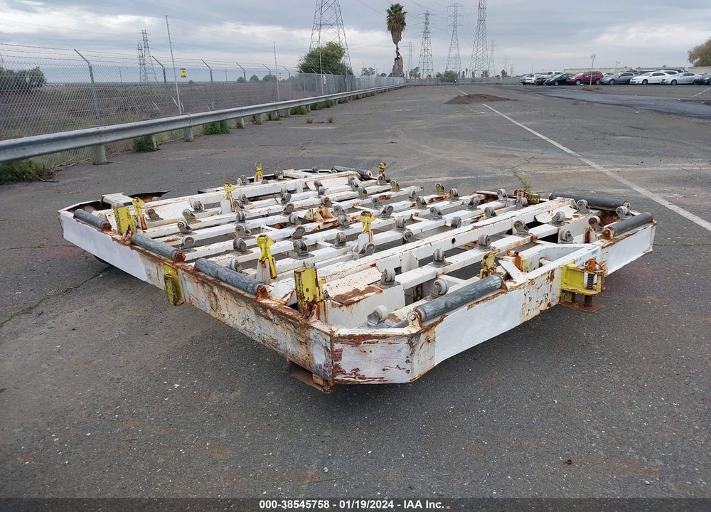 1994 EQUIPMENT GSE 1215 VIN: 00000000000007135