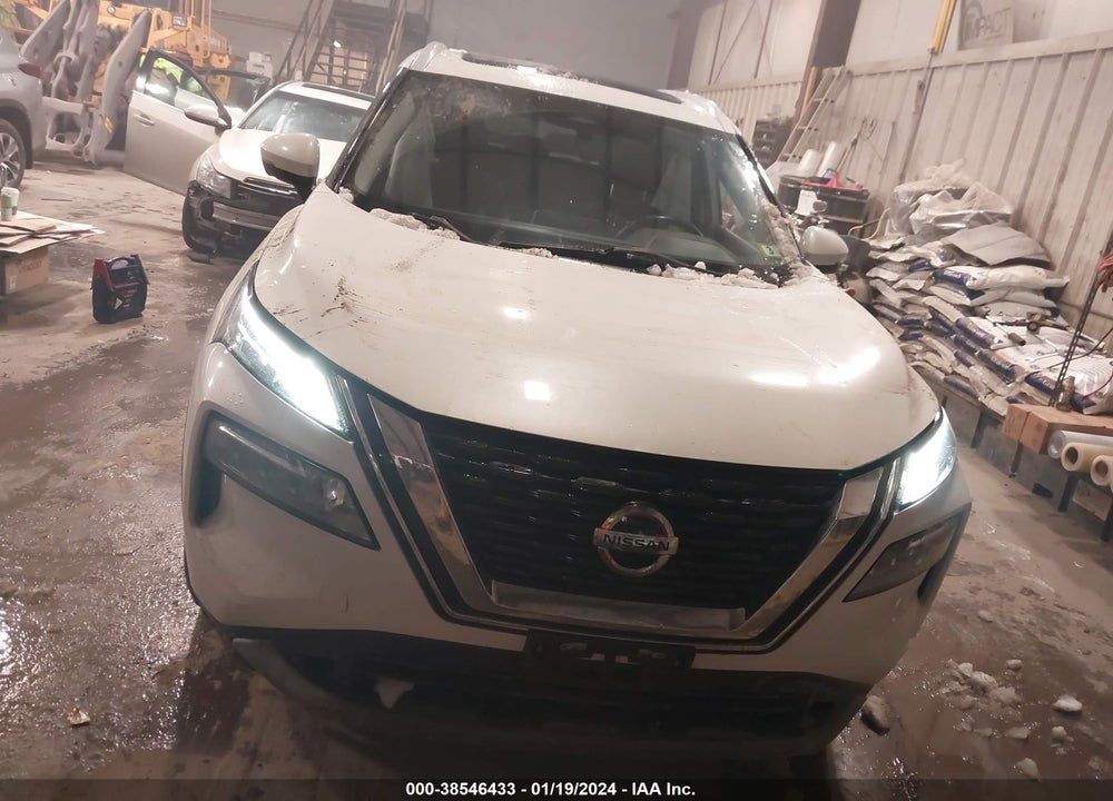 2021 NISSAN ROGUE VIN: JN8AT3BB8MW231229