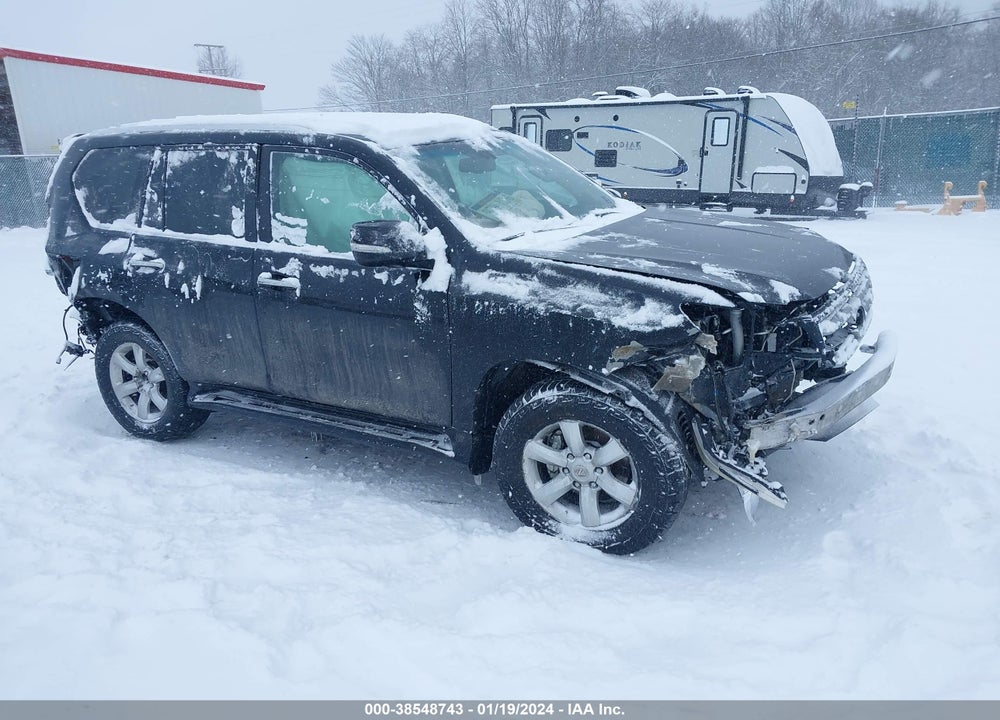 2011 LEXUS GX 460 VIN: JTJBM7FX6B5030195