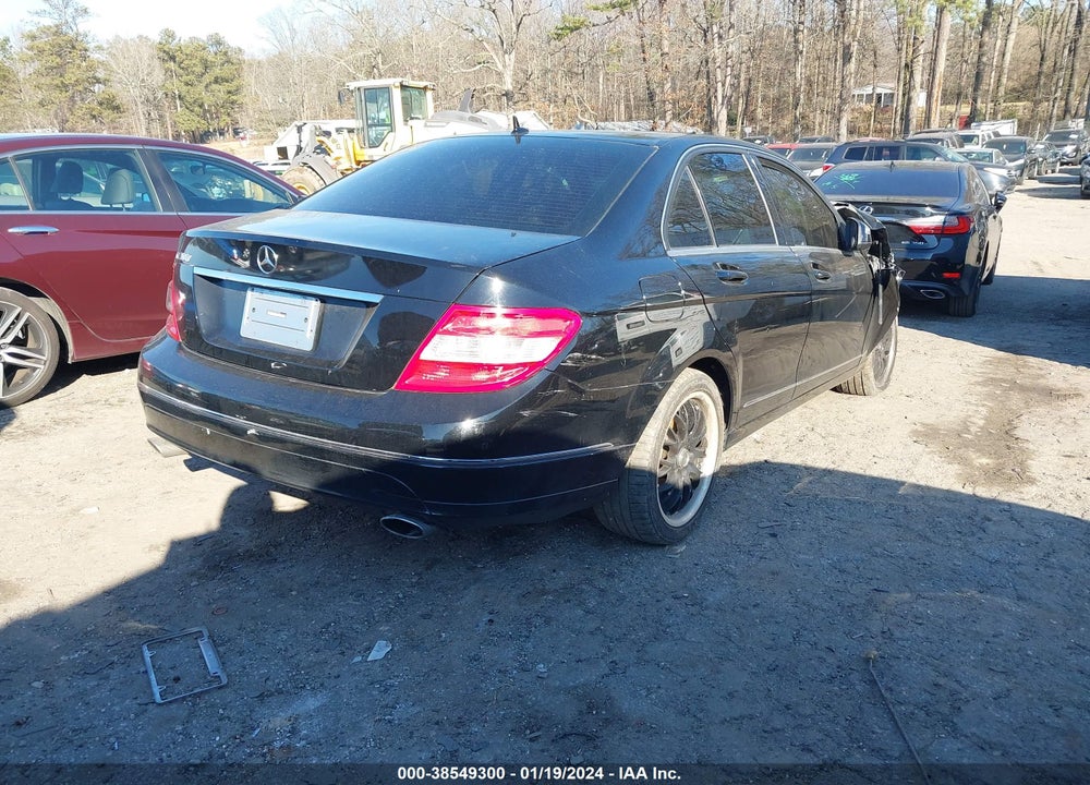 2009 MERCEDES-BENZ C 300 LUXURY/SPORT VIN: WDDGF54XX9R047486
