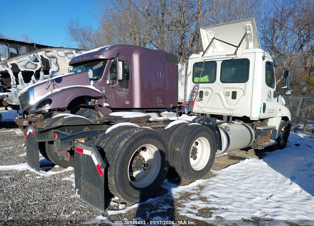 2016 FREIGHTLINER CASCADIA 125 VIN: 3AKJGEDV0GSHE5404