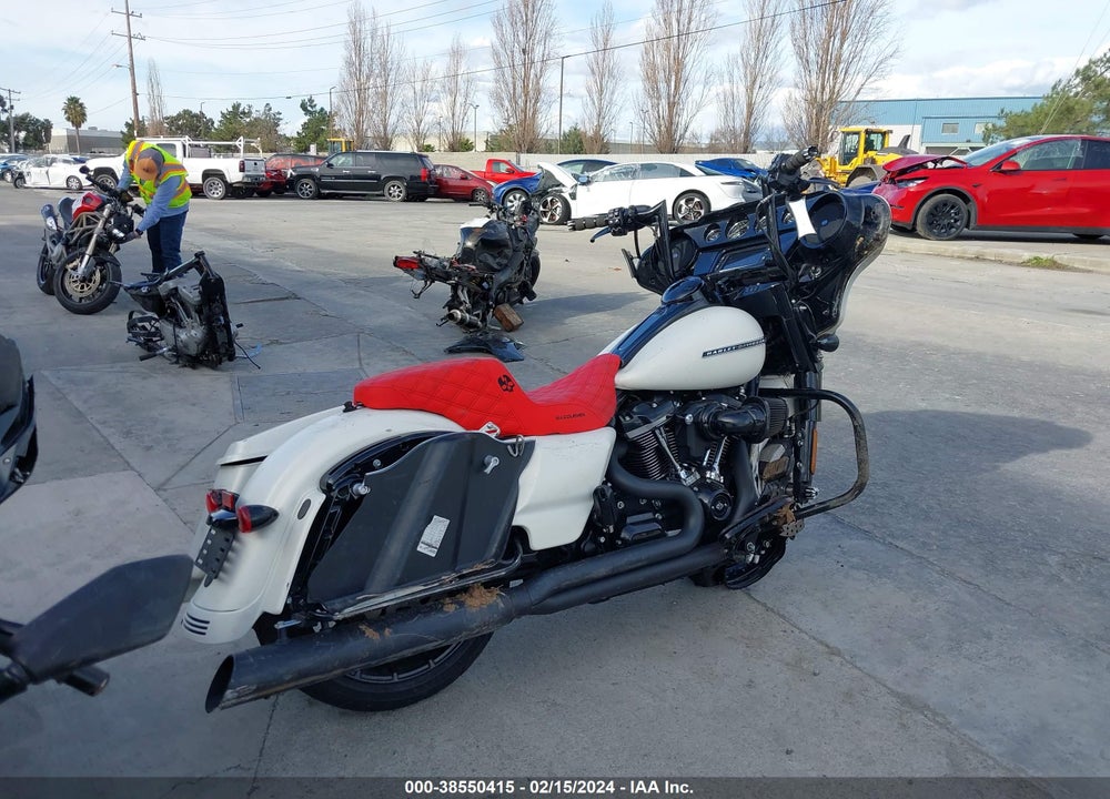 2018 HARLEY-DAVIDSON FLHXS STREET GLIDE SPECIAL VIN: 1HD1KRC14JB600130
