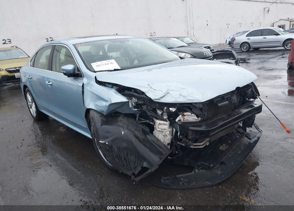 2013 VOLKSWAGEN PASSAT 2.0L TDI SE VIN: 1VWBN7A34DC028140