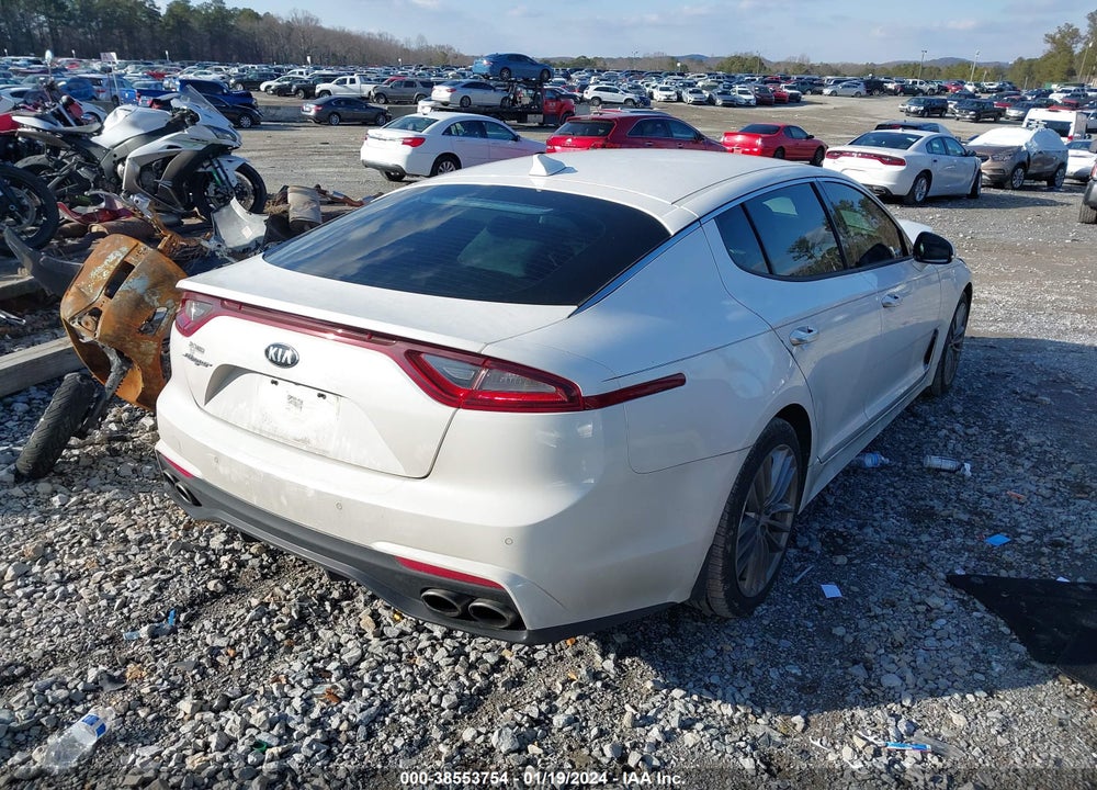 2018 KIA STINGER VIN: KNAE15LA2J6036966