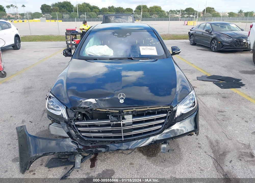 2019 MERCEDES-BENZ S 560 4MATIC VIN: WDDUG8GB7KA461413
