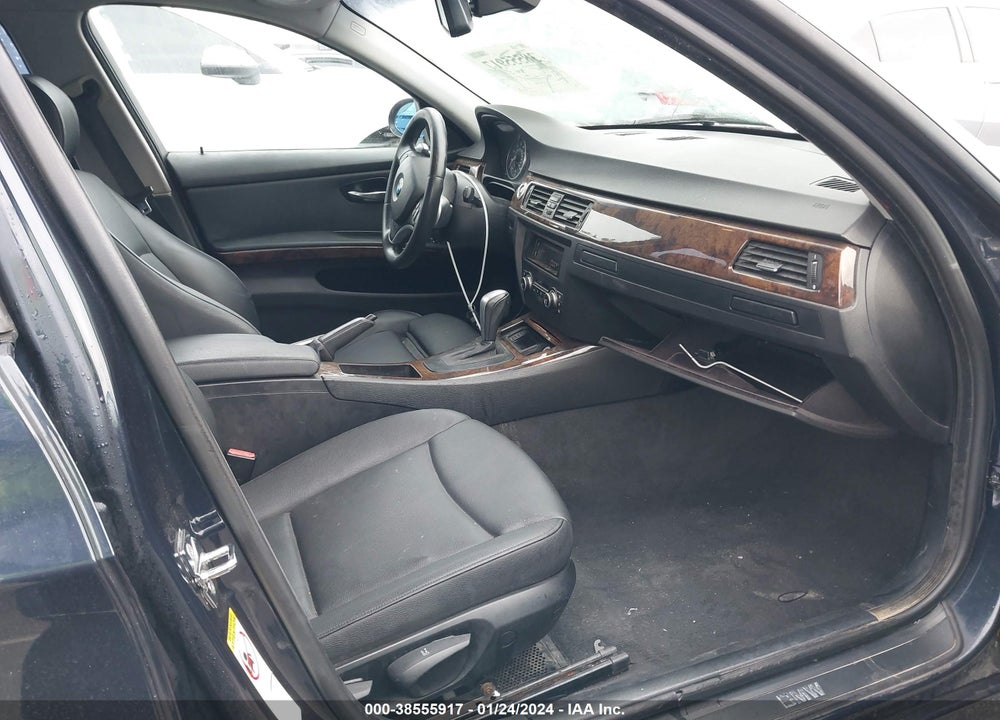 2008 BMW 328I VIN: WBAVA37508NL55705